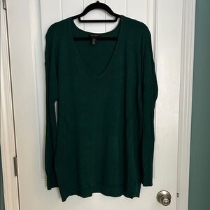 White House Black Market Forest Green V-Neck Long Sleeve sweater
